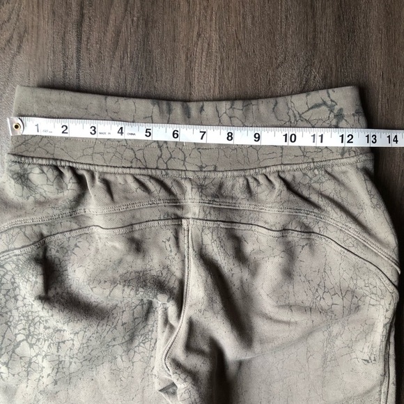 Lululemon Women's Jogger Size 4 Cotton Terry Thread Dye Rover Black Athleisure - Picture 6 of 9